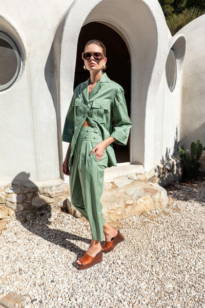 ASYMMETRICALLY STRIPED CARROT CUT PANTS