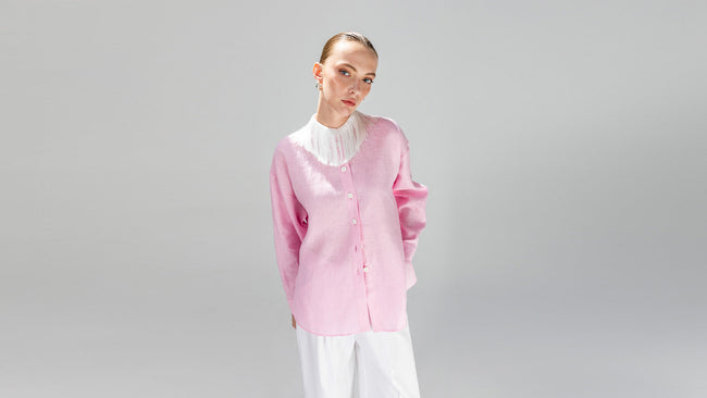 Kadın Gömlek ve Midi Etek Nasıl Kombinlenir?