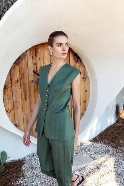 GOLD BUTTONED TEXTURED VEST
