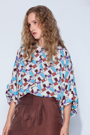 GRAPHIC PATTERNED BLOUSE 24S10430