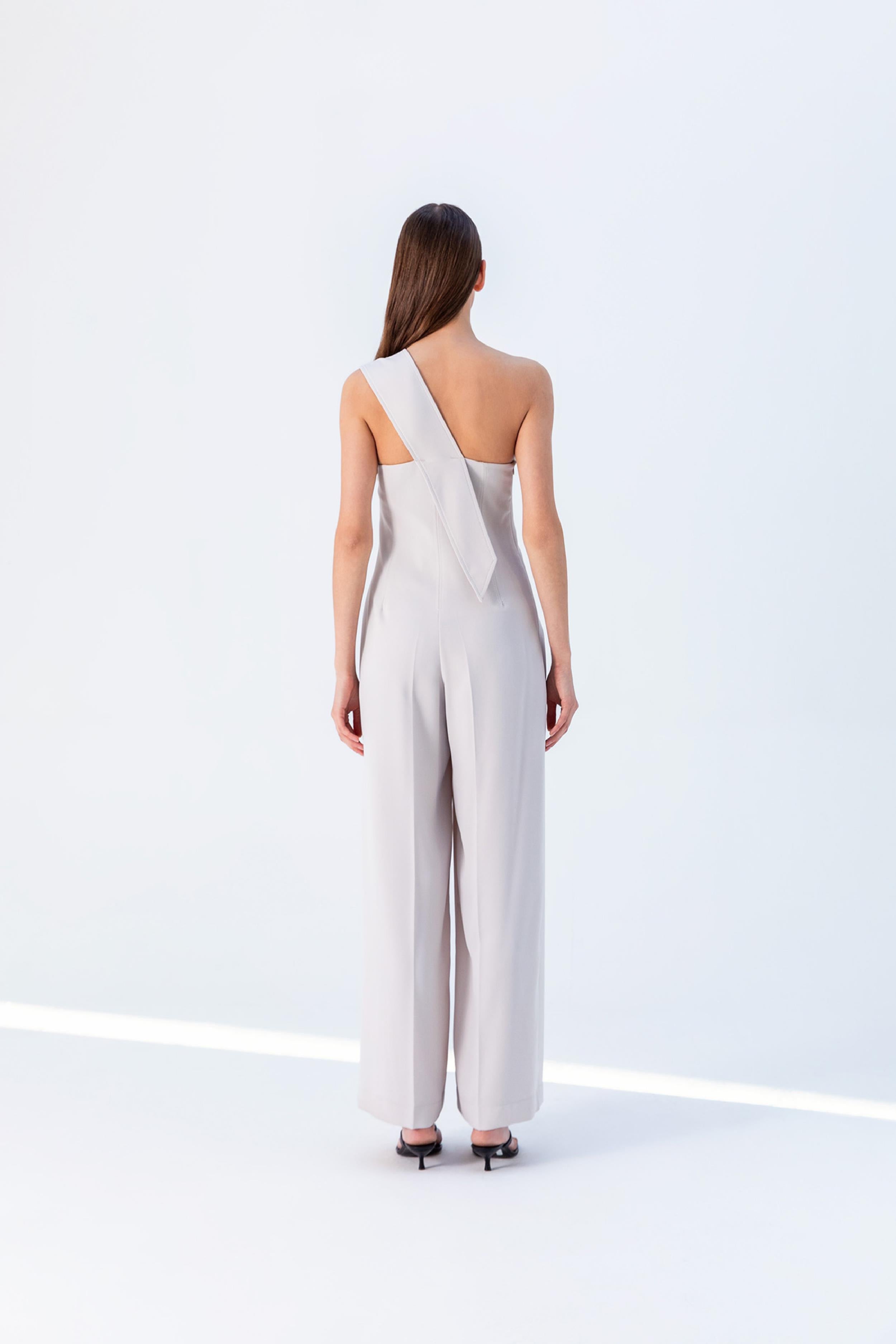 THICK STRAPPED ONE SHOULDER JUMPSUIT 24S22402