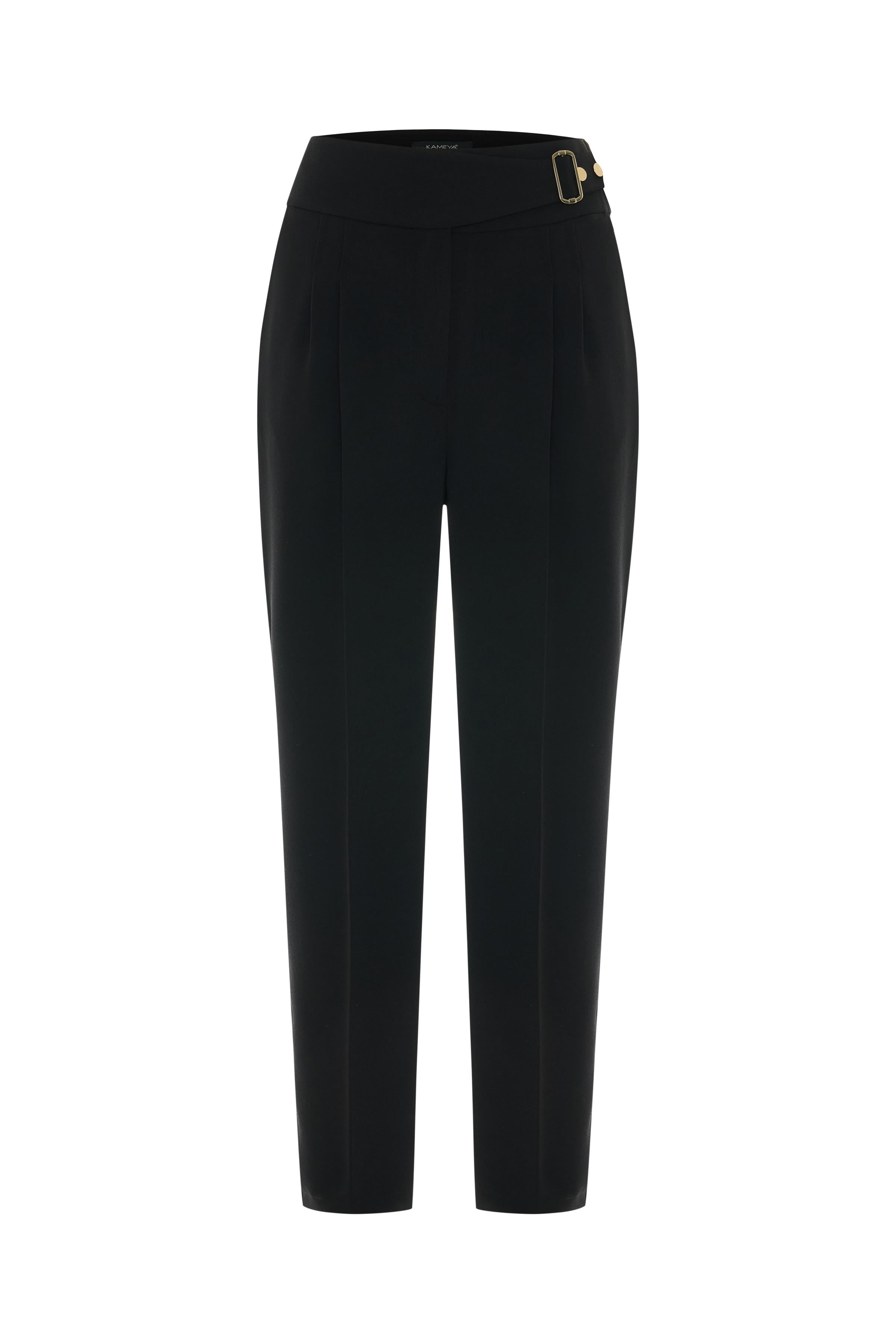 PLEATED CARROT CUT PANTS